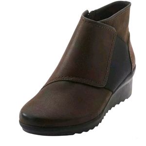 Clarks cloudsteppers caddell rush brown booties size 9